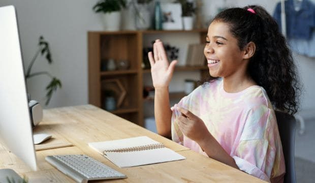 Kid studying online